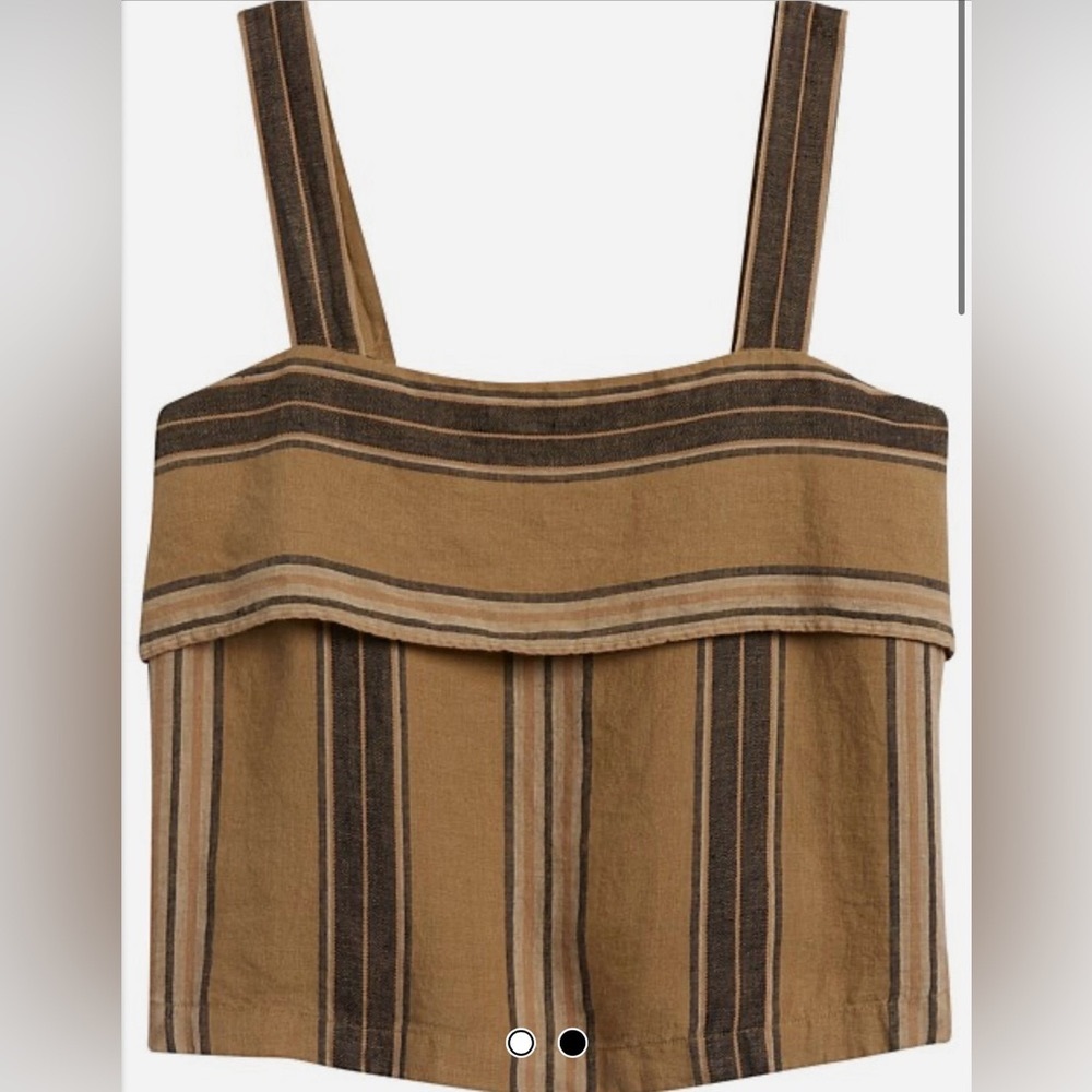 Square neck line, 100% linen top. Wore only once, like new condition!